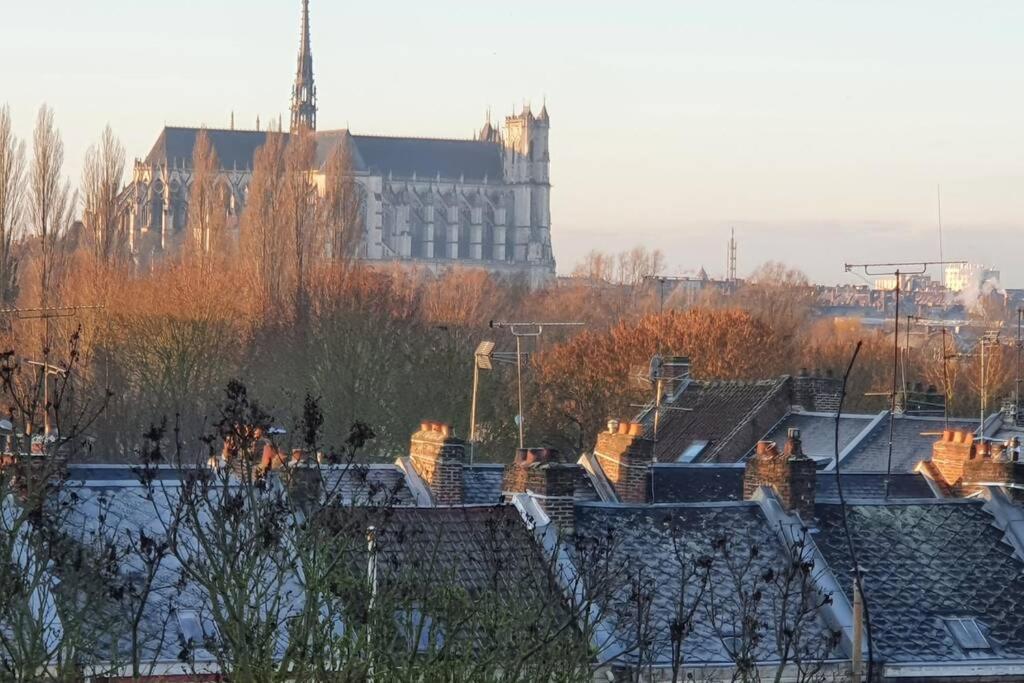 Maison Famille-Confort-Terrasse Jardin-Vue Cathedrale Amiens Exterior foto